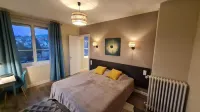 Hotel de La Poste Hotel a Savigny-le-Vieux