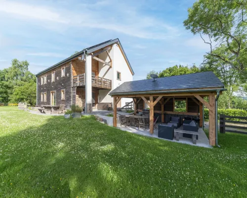 Villa in Freyneux with Garden Hotels in Manhay