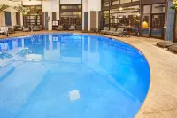 Livinn Hotel Cincinnati North/ Sharonville - Pools