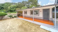 Samcheok Jangho Madang Minbak Pension - Boutique