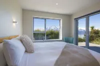 The Views and Spa by Staysouth Hotel a 