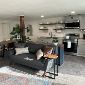 Live/Work Downtown Apartment