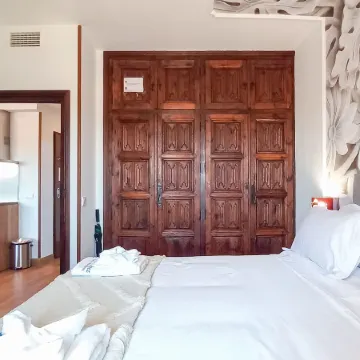 Casón de Los López Apartments