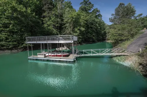 Poppy’s Place Cabin