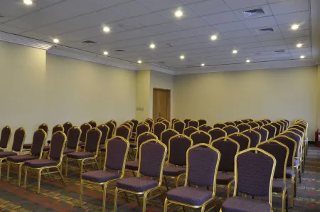 Hotel Diego de Almagro Alto El Loa Calama Отели рядом с достопримечательностью «Terminal 1 of El Loa Airport»