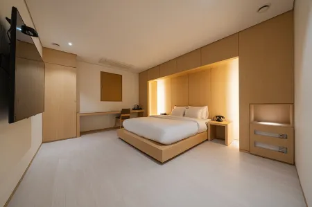 Guwol Hotel Rondo Отели рядом с достопримечательностью «Большой инчхонский парк»