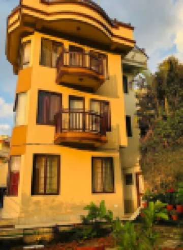 Mavstay Apartment Hotel berhampiran Biara Kopan