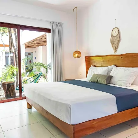 Niik Tulum