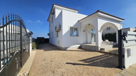 55 ATH - Stay Villa Harsha