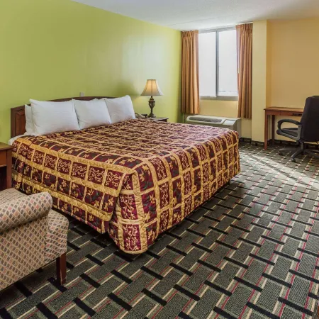 Days Hotel by Wyndham Danville Conference Center
