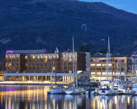 Moxy Bergen Hotels in Bergen