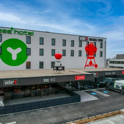 Eee Hotel Graz Hotels near Puntigam
