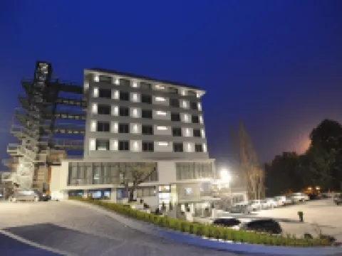 Sporting 柏悅酒店 泰拉莫省酒店