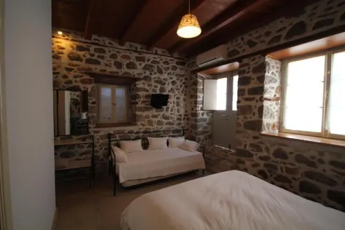 Guesthouse Alexandra - Homestays