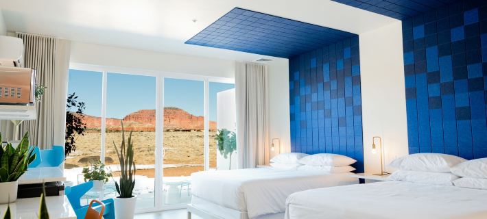 Skyview Hotel Отели в г. Уэйн