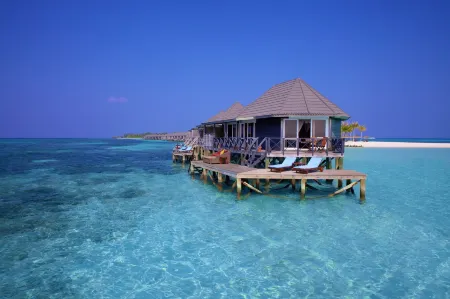 Kuredu Island Resort & Spa Отели в г. Kudadoo