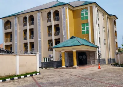 Breakfort Hotel and Suites Hotels near Unity Park