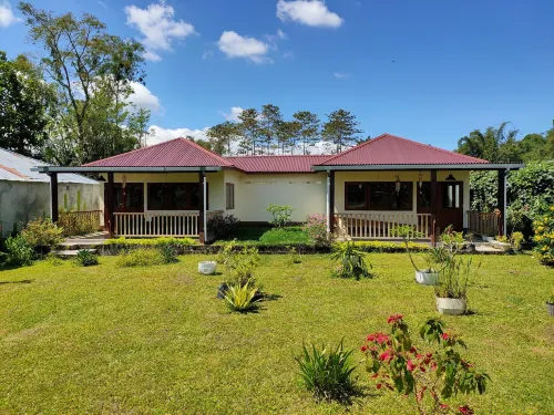 Ilasan Cottage. Hotels in Tomohon