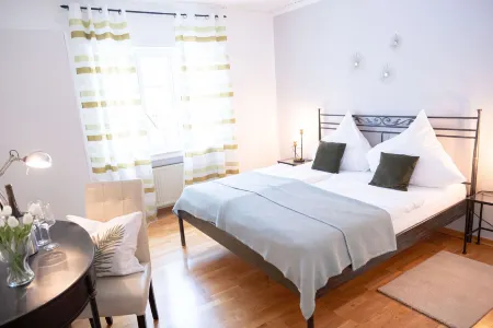 Cabinett 1876 Отели в г. Дхронеккен