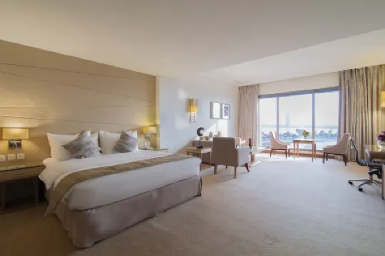 Golden Tulip Dammam Corniche Hotel