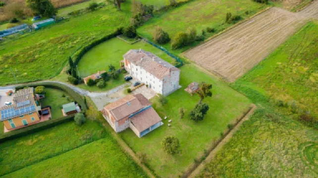 Villa Brunetta, Discover Your Modern But Traditional Villa in Lucca