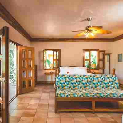 Ocean Cliff Hotel Negril Limited - Adults Only Rooms