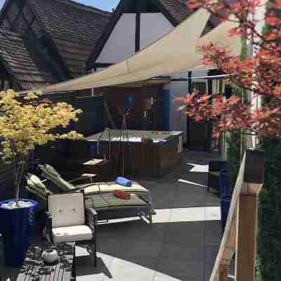 La Table du Cheval Blanc Hotel Exterior