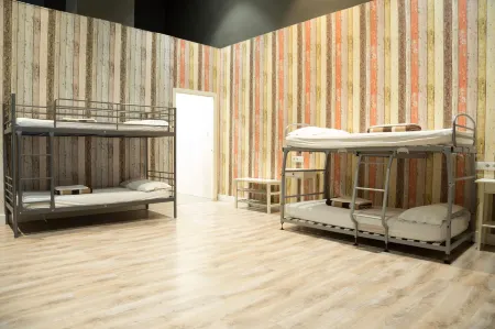 巴塞隆拿螞蟻旅舍