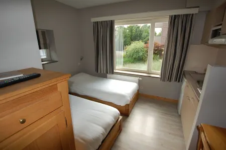 Hotel Piano 2 - Mont-St-Guibert - Louvain-la-Neuve Отели в г. Louvain-la-Neuve