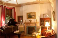 Chipman Hill Suites - Sydney Street Hotels in Saint John