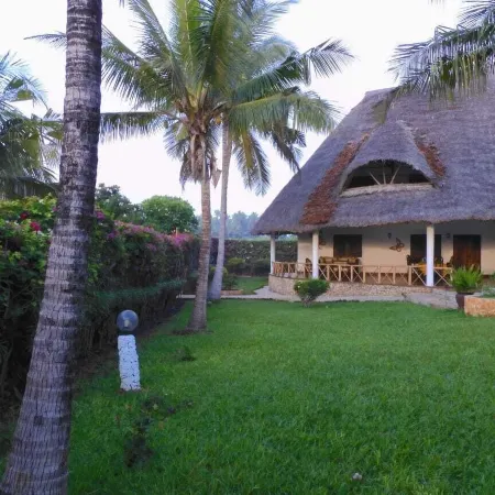Queen K Cottages Watamu at Chrystal Homes