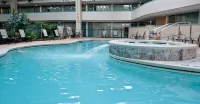 Ramada by Wyndham State College Hotel & Conference Center - Pool