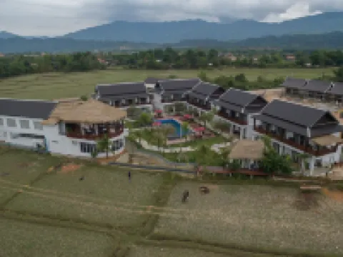 Vang Vieng Savanh Sunset View Resort Hotels near Jang Cave