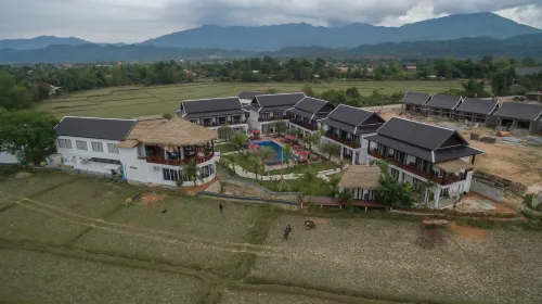 vang vieng savanh sunset view resort
