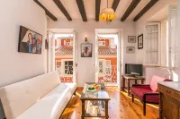 Philarmonic Orchestra Apartment by Konnect