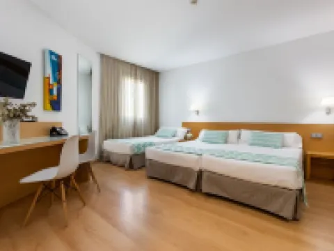 ホテル デニヤ アリカンテ コスタ・ブランカ周辺のホテル