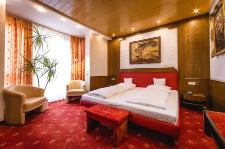 Aaaa Hotelwelt KÜBLER Отели рядом с достопримечательностью «Дворец Карлсруэ»