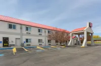 Econo Lodge Livingston Gateway to Yellowstone - parkir