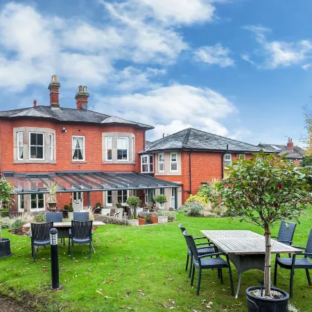 Alexandra Court Hotel