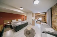 Chios City Inn - พร้อมระเบียง
