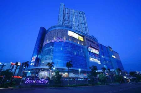 Amaris Hotel Season City Отели рядом с достопримечательностью «Пасар Глодок, Чайна Таун»