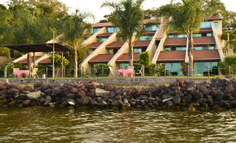Lewi Resort and Spa