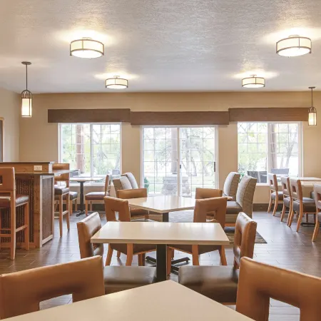 Best Western Plus Riverfront Hotel and Suites