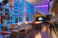 Moxy Munich Airport - bar