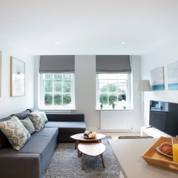 Hampden Apartments - the George Отели рядом с достопримечательностью «Dramatica»