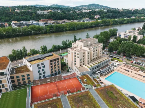 Hôtel Lyon Métropole Hotels in Saint-Cyr-au-Mont-d'Or