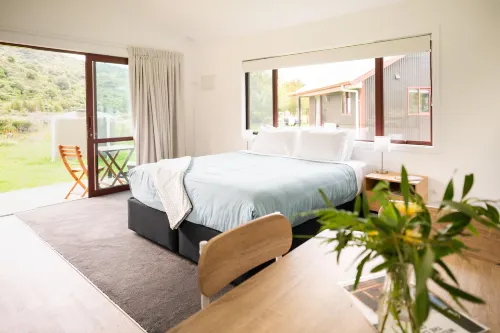 The Barn Cabins & Camp Hotels in Kaiteriteri