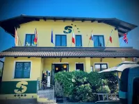 Hotel Motel Residence S Hotel a Front