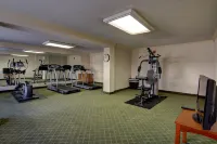 Ramada by Wyndham Macon - Gym
