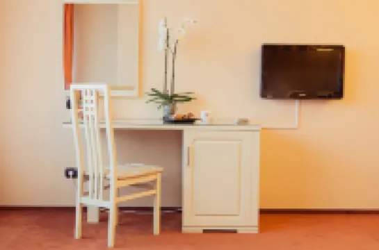 Hotel Paradis Cluj Napoca Hotel di 